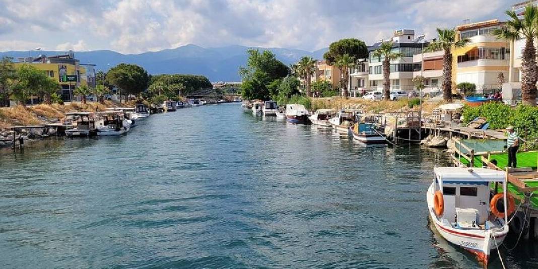 Ne İtalya ne Fransa! Ege’de öyle bir köy var ki… Gören büyüleniyor, masalsı tatil yaşatıyor 4